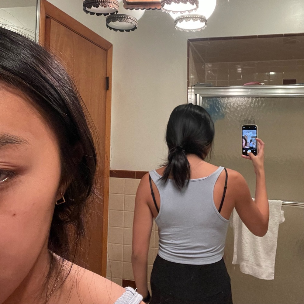 light blue basic crop top - Picture 2 of 3
